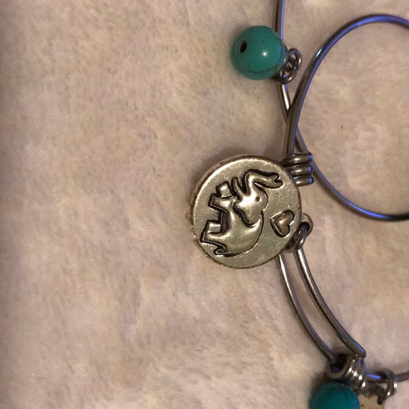 Bracelets - Picture 2 of 4